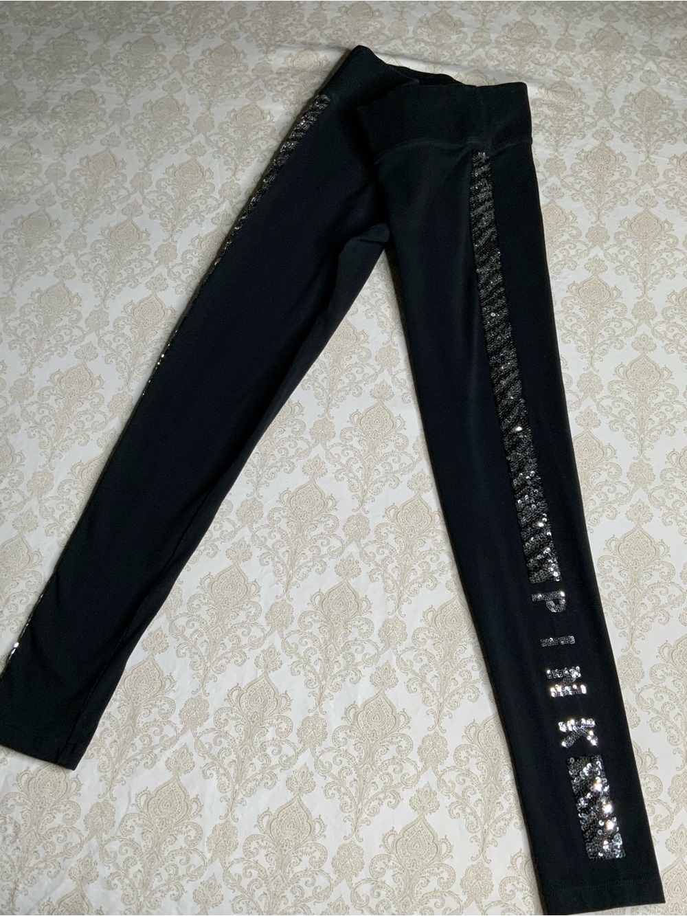 Victoria’s Secret PINK Yoga Leggings Black Sequin Logo Size S